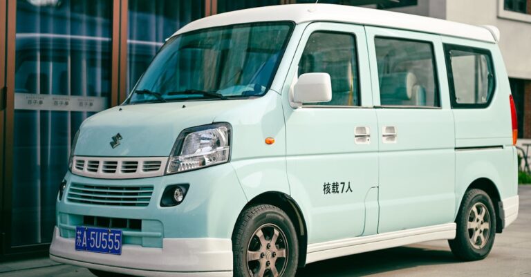 La Renault 5 E-Tech électrique et l&rsquo;Alpine A290 remportent le titre de &lsquo;Voiture de l&rsquo;Année 2025