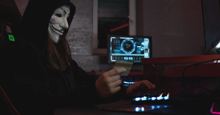 Un citoyen canadien face à des accusations de piratage de cryptomonnaies aux États-Unis