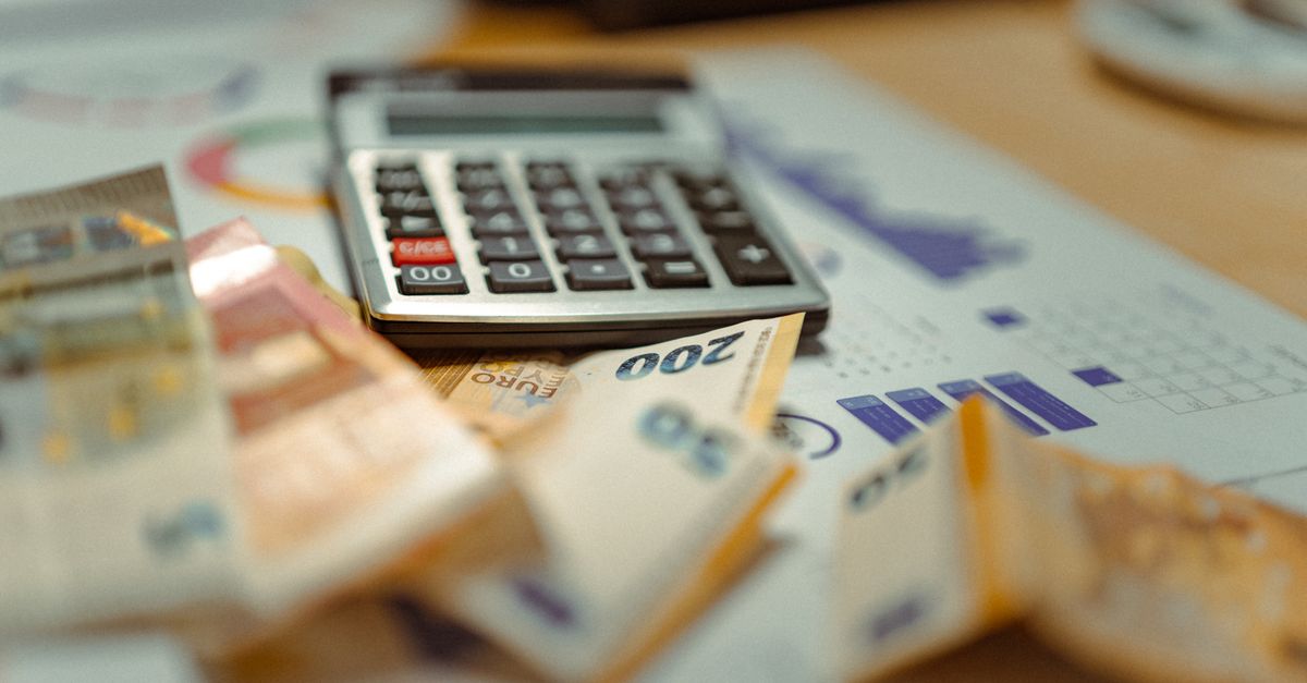 Okta, Inc. prévoit un chiffre d'affaires annuel situé entre 813 et 817 millions de dollars 4 découvrez tout ce qu'il faut savoir sur le chiffre d'affaires annuel, son importance pour les entreprises et comment l'analyser pour optimiser votre performance financière.