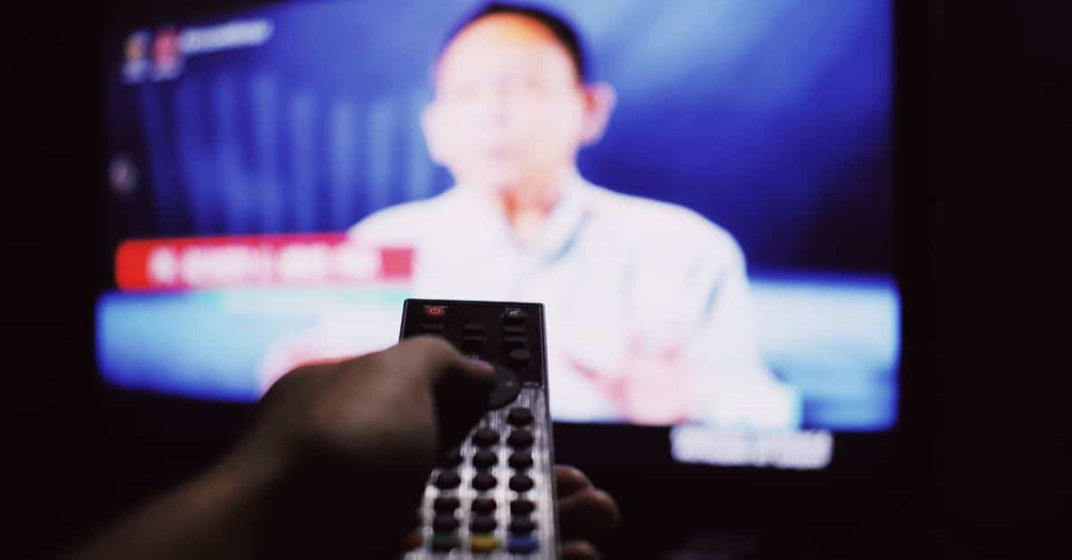 L'Arcom ordonne à Eutelsat d'arrêter la diffusion de deux chaînes russes, 'Channel 5' et 'STS 1 découvrez la décision d'arcom concernant l'interdiction des chaînes russes diffusées via eutelsat, ses impacts et les raisons de cette mesure.