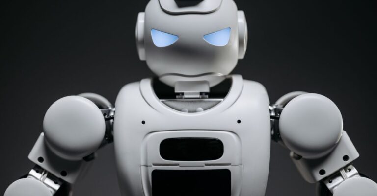 L&rsquo;intelligence artificielle au cœur du développement d&rsquo;applications web : mécanismes et défis à relever