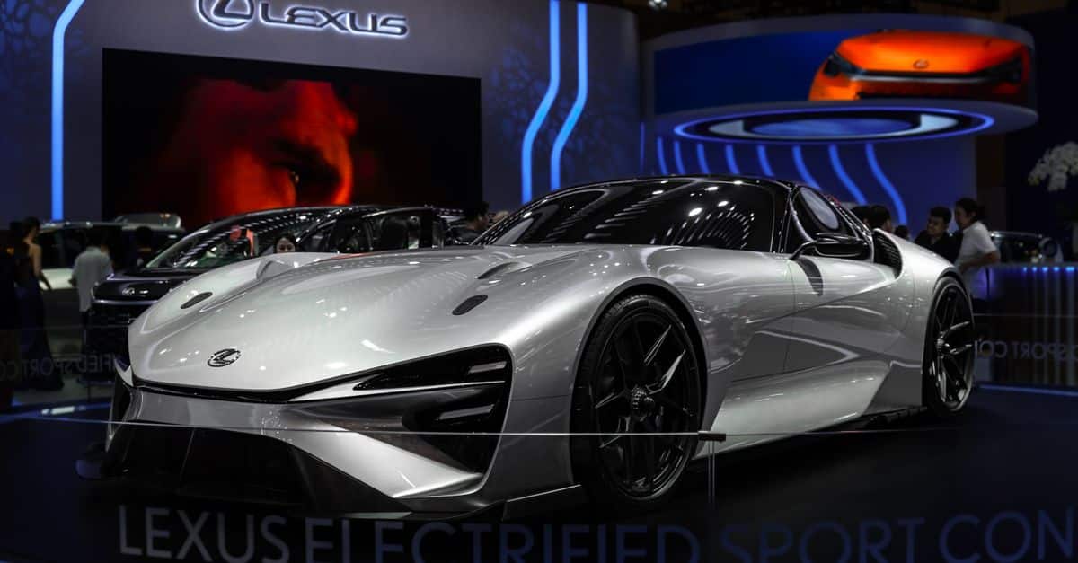 Le Mondial de l'Auto : un aperçu des innovations, des concepts audacieux et des moments marquants 4 découvrez les dernières nouveautés et tendances au salon de l'auto, où les passionnés de voitures se retrouvent pour admirer les modèles les plus innovants et performants.