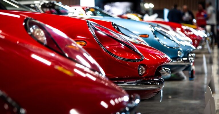 Entre innovations technologiques et charme irrésistible : découvrez les hôtesses du Salon de l&rsquo;Auto de Shanghai