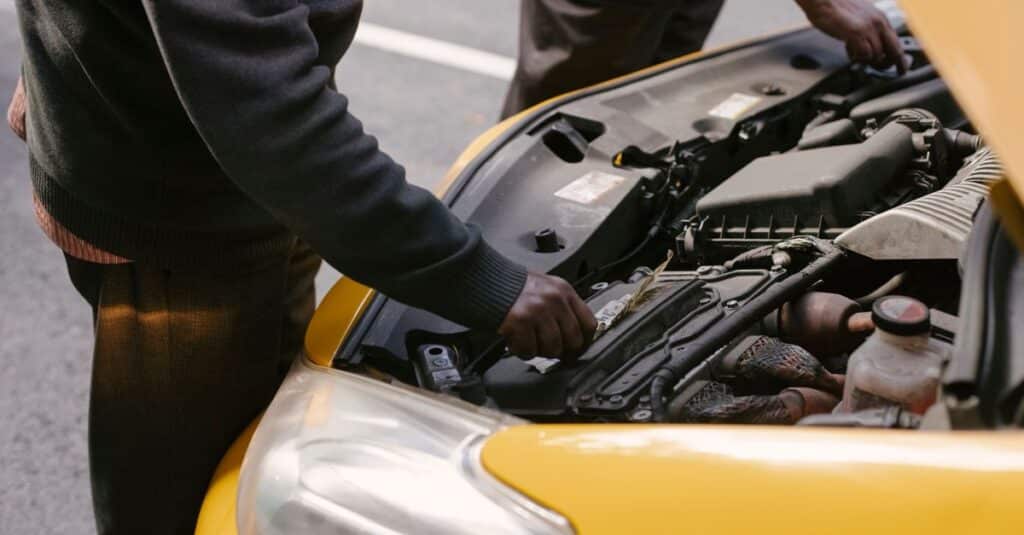 Au CES, l'industrie automobile fait un pas vers une révolution technologique 3 découvrez les dernières innovations et tendances en technologie automobile, incluant les véhicules électriques, systèmes d'assistance à la conduite, et connectivité avancée.
