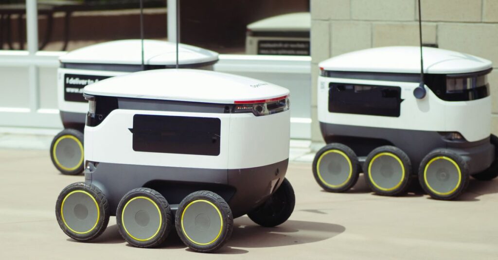 Les robots autonomes : une révolution technologique en cours 5 découvrez les robots autonomes, des machines intelligentes capables de fonctionner indépendamment grâce à l'intelligence artificielle et à des capteurs avancés, révolutionnant de nombreux secteurs.