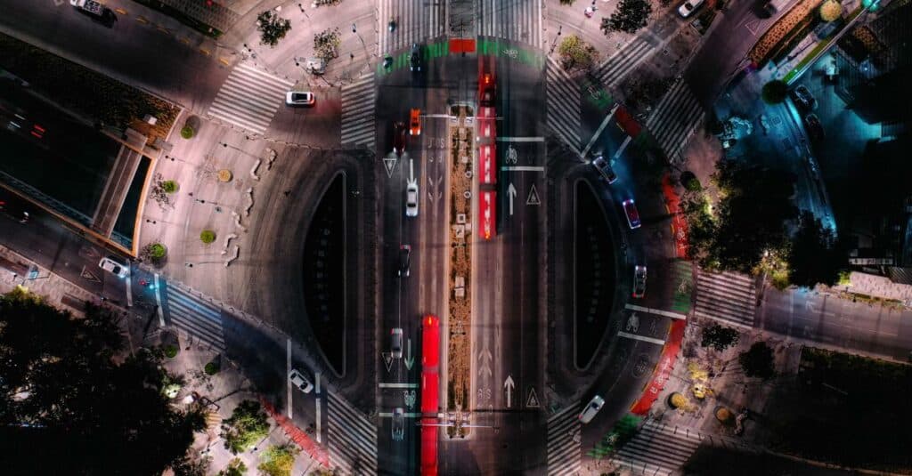 Les experts de Valeo décryptent la révolution des systèmes de véhicules autonomes 2 découvrez les systèmes de véhicules autonomes, leur technologie avancée et leur impact sur la mobilité future. explorez comment ces systèmes révolutionnent le transport pour plus de sécurité et d'efficacité.