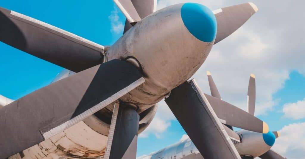 En pleine guerre en Ukraine, des milliers de pièces détachées d'Airbus et Boeing soutiennent l'aviation russe 9 découvrez notre large sélection de pièces d'aviation de haute qualité pour garantir la performance et la sécurité de vos aéronefs.