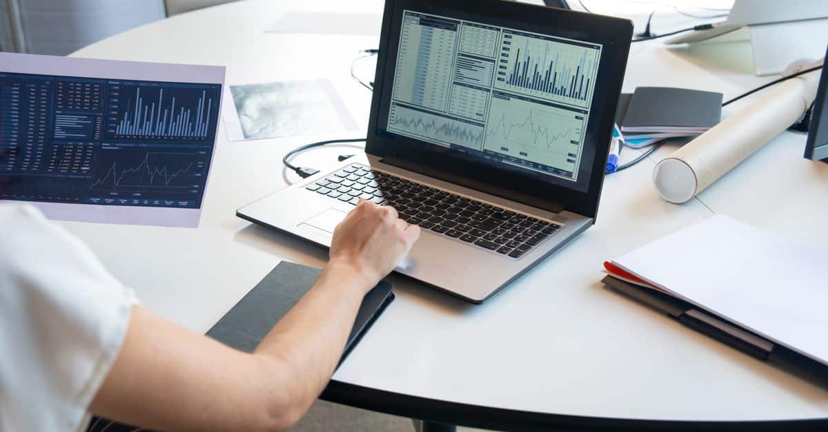 Comprendre les enjeux du big data dans la transformation numérique 5 découvrez tout sur le big data : concepts, technologies, applications et enjeux pour transformer les données massives en opportunités stratégiques.