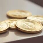 Le Bitcoin franchit les 80 000 $ : un élan stimulant pour les actions des cryptomonnaies