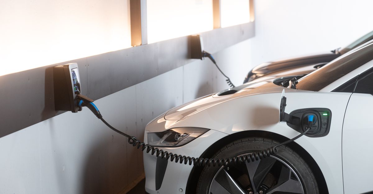 Le chinois BYD fait sensation en Bourse avec sa batterie à recharge ultra-rapide de cinq minutes 10 découvrez la batterie byd à ultra-rapide charge, alliant performance exceptionnelle et autonomie prolongée pour une expérience de conduite inégalée.
