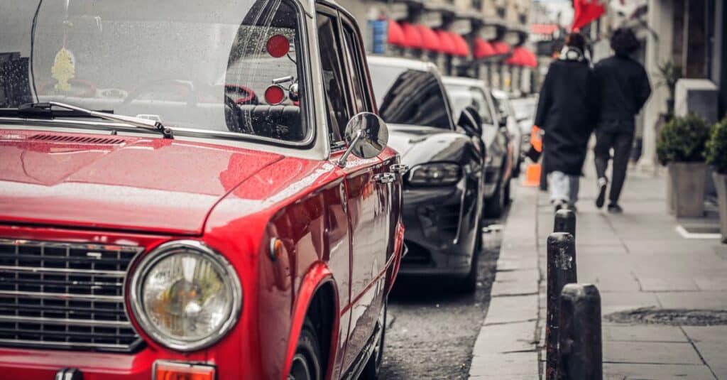 Découvrez la liste noire des voitures : votre modèle est-il parmi ceux qui échouent le contrôle technique en France cette année ? 5 découvrez tout sur la mise en blacklist des voitures, ses implications, comment vérifier si un véhicule est blacklisté et les conseils pour éviter les mauvaises surprises lors de l'achat.