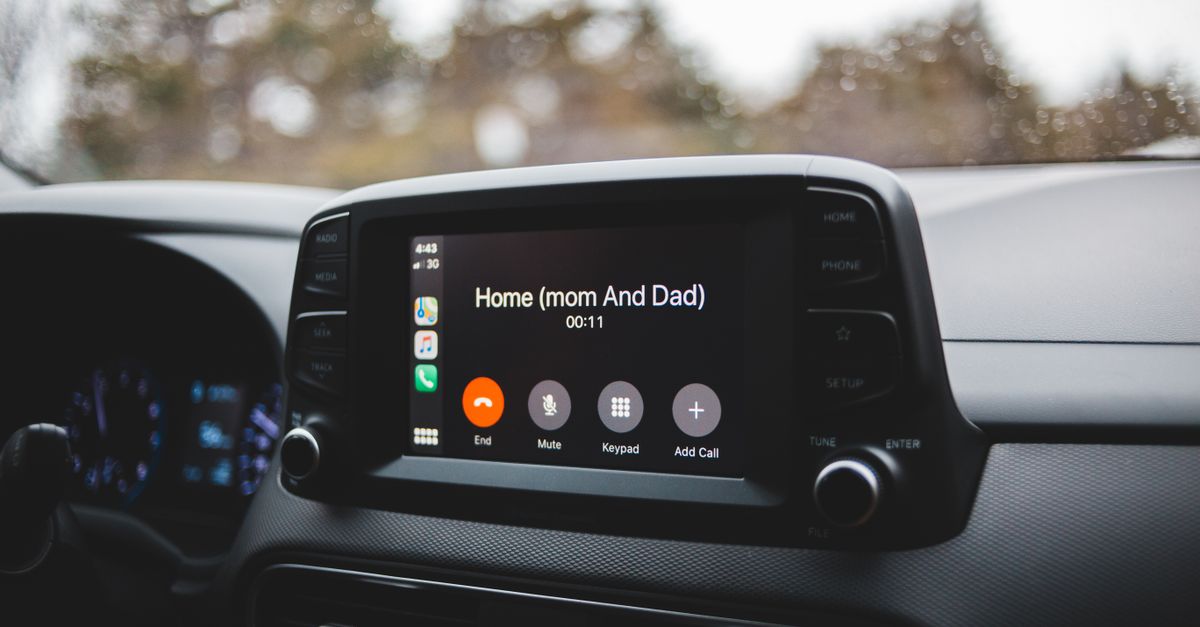 Découvrez cet écran abordable qui rendra vos trajets en voiture révolutionnaires avec CarPlay et Android Auto 2 découvrez nos écrans compatibles carplay et android auto pour une expérience connectée optimale lors de vos trajets. profitez d'une interface intuitive et sécurisée.