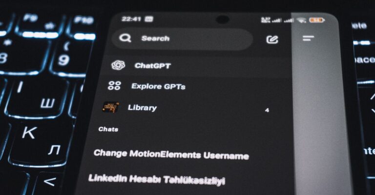 L&rsquo;application Le Chat, désormais disponible en version Pro pour les abonnés Free Mobile, franchit le cap impressionnant d&rsquo;un million de téléchargements