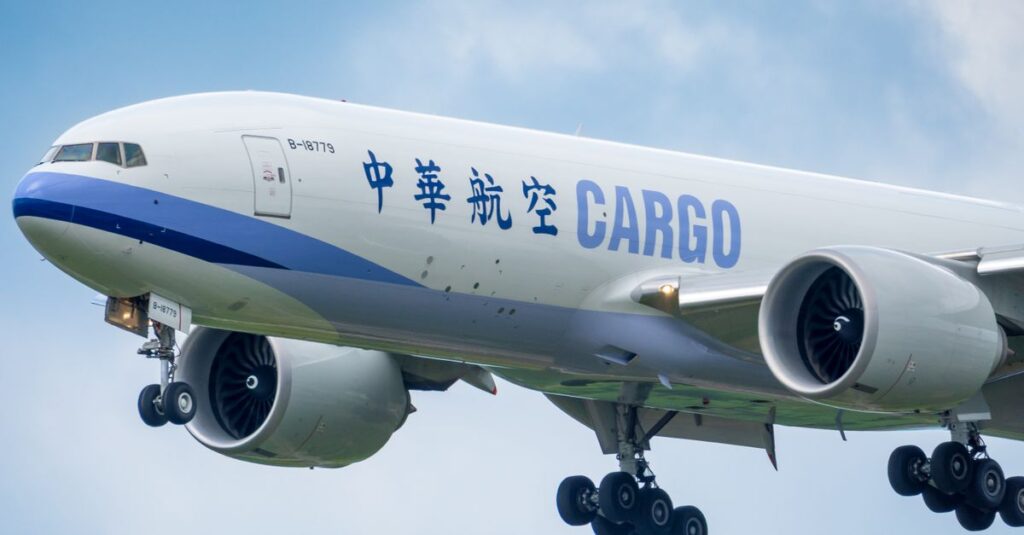 la chine met fin à l'exportation de drones et de matériels militaires 10 découvrez les restrictions récentes sur les exportations d'armes de la chine, leurs implications internationales et l'impact sur le marché mondial de la défense.