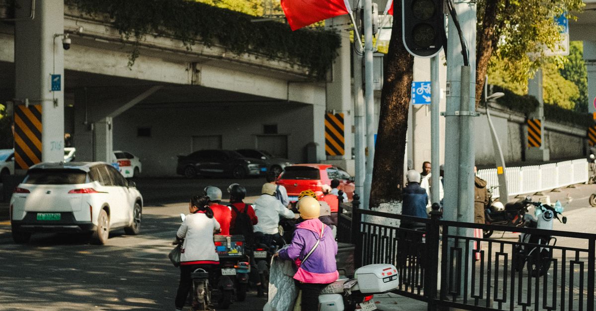 Washington s'inquiète de l'influence de la technologie chinoise dans les véhicules connectés aux États-Unis 11 découvrez l'influence croissante de la technologie chinoise dans le développement des véhicules connectés, révolutionnant la mobilité grâce à l'innovation et aux avancées numériques.