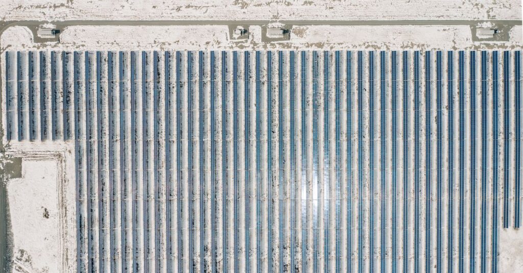 Du matériel clandestin découvert dans des onduleurs solaires chinois aux États-Unis 2 analyse des matériaux clandestins dans les onduleurs solaires chinois aux états-unis et leurs implications pour la sécurité et le commerce.