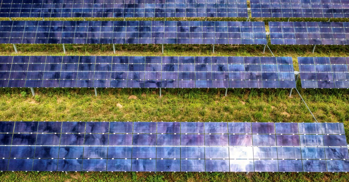 Du matériel clandestin découvert dans des onduleurs solaires chinois aux États-Unis 10 analyse des matériaux clandestins présents dans les onduleurs solaires chinois commercialisés aux états-unis et leurs implications pour la sécurité et la réglementation.