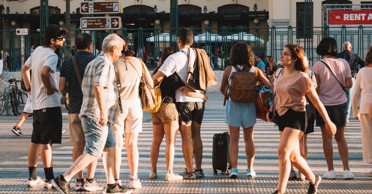 À Dinan, une plateforme touristique collaborative voit le jour pour rapprocher les Bretons 2 découvrez notre plateforme touristique collaborative, où voyageurs et locaux partagent expériences, conseils et bons plans pour des aventures authentiques et enrichissantes.