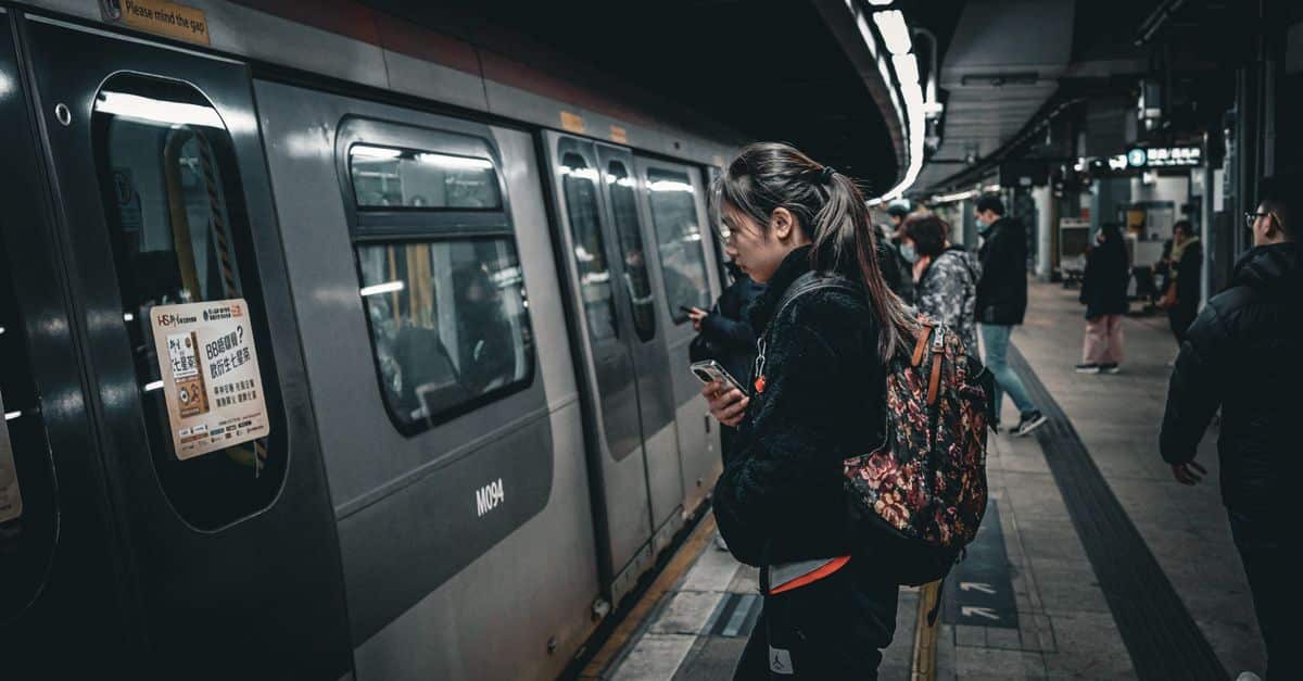 La Réunion se modernise : découvrez une nouvelle application pour simplifier vos trajets 1 découvrez des conseils et astuces pour améliorer votre trajet quotidien et rendre votre commute plus agréable et efficace.