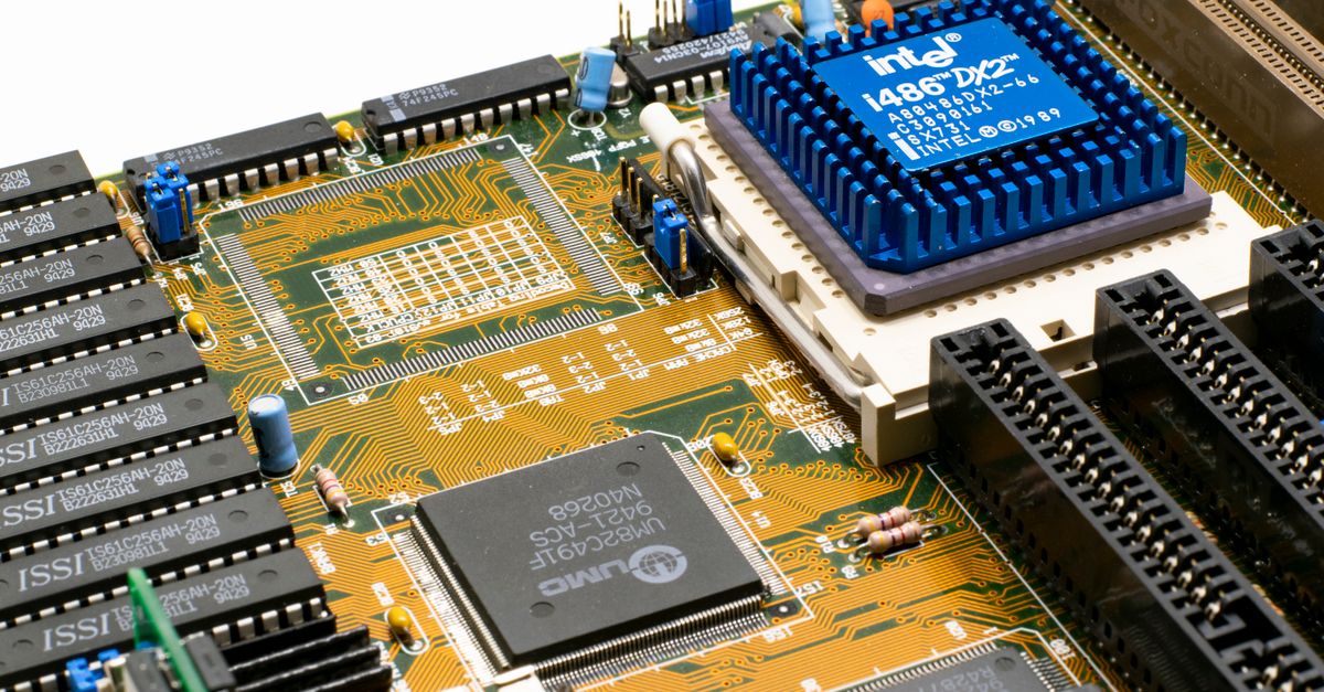 Découvrez CPU-Z : téléchargez-le sur Windows, Web, ou Android pour en savoir plus sur votre matériel 2 cpu-z est un utilitaire gratuit qui fournit des informations détaillées sur le processeur, la mémoire, la carte mère et d'autres composants matériels de votre ordinateur.
