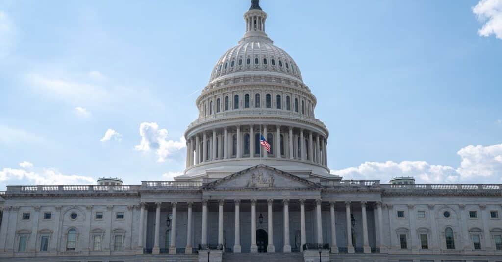 Législation Crypto : Le Report du Vote Sénatorial Réduit Dramatiquement les Perspectives de Succès 1 découvrez les dernières réglementations et législations en matière de crypto-monnaies, leurs impacts sur les utilisateurs et les entreprises.