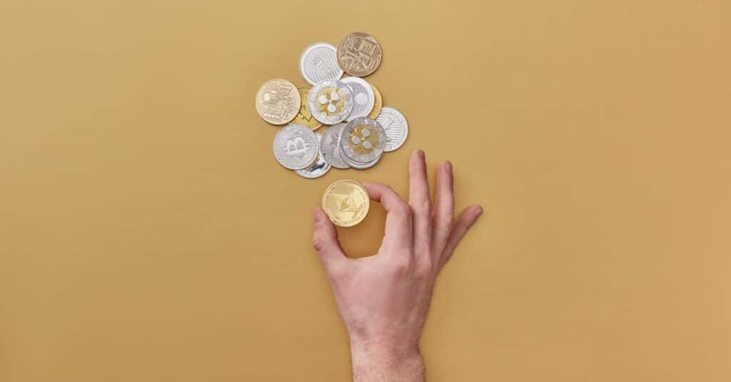 Comprendre la fiscalité des crypto-monnaies : toutes les nouveautés de 2025 3 découvrez tout ce que vous devez savoir sur la taxation des cryptomonnaies : obligations fiscales, déclarations, taux d'imposition et conseils pour optimiser votre fiscalité.