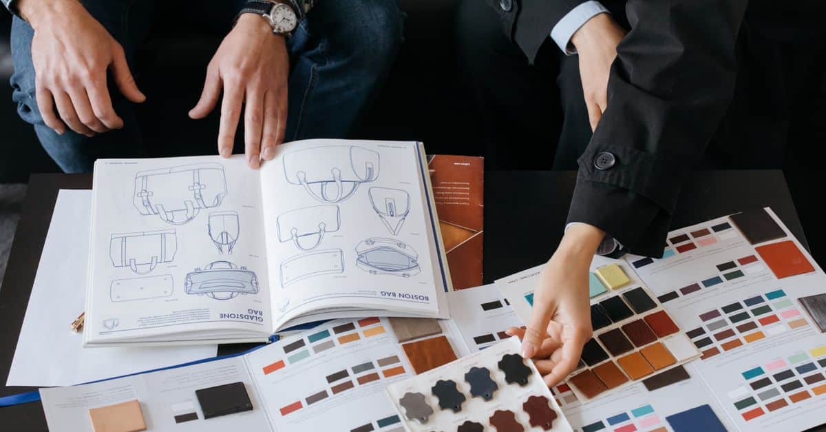 Le design peut-il être le sauveur de l'industrie automobile ? 11 découvrez les dernières tendances en design, alliant créativité et innovation pour sublimer vos projets visuels et digitaux.