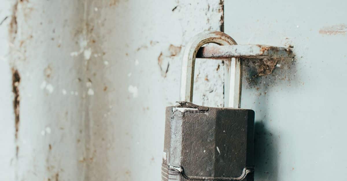 Assurez la sécurité de votre ordinateur portable, smartphone et tablette achetés pour la rentrée : nos conseils indispensables 2 découvrez comment assurer la sécurité optimale de vos appareils avec des solutions avancées de protection contre les menaces et les intrusions.