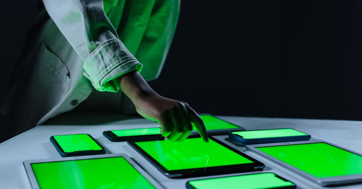 La révolution numérique : l'impact des cryptomonnaies et des NFT sur l'économie culturelle 11 découvrez comment la révolution digitale transforme notre monde, en modifiant les technologies, les entreprises et notre quotidien.