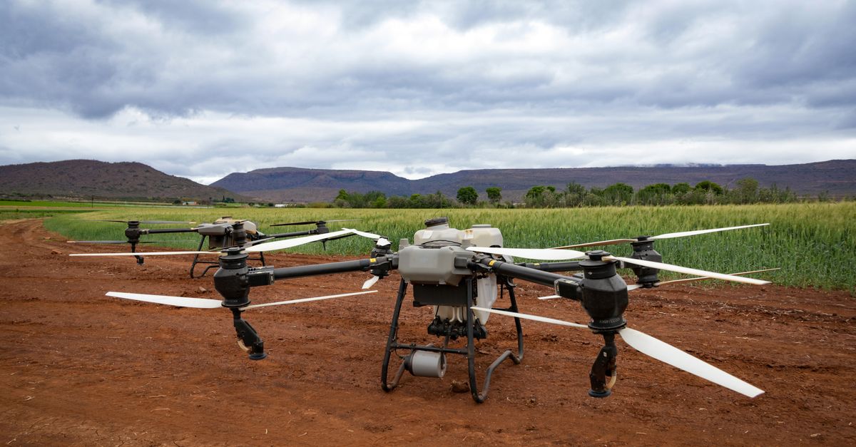 Les drones : technologie et applications dans notre quotidien 11 découvrez notre sélection de drones innovants pour la photographie aérienne, le loisir et la technologie. profitez de drones performants et faciles à piloter.