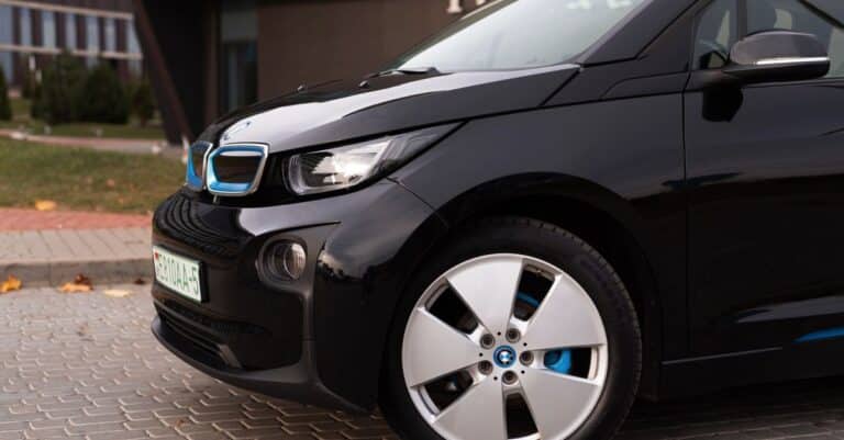 Après 24 années au volant de sa Clio, Jean-Marie envisagera-t-il de faire le saut vers l&rsquo;électrique après avoir testé la Citroën ë-C3 ?