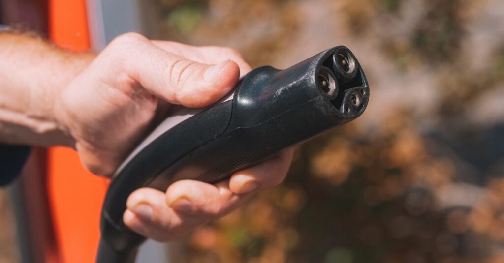 Cinq applications de mobilité électrique initialement destinées au grand public qui s'adressent désormais aux professionnels 2 découvrez les applications de la mobilité électrique, innovantes et durables, pour un avenir plus vert et connecté.