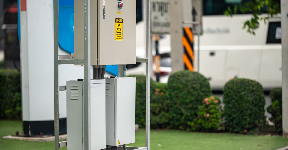 Cinq applications de mobilité électrique initialement destinées au grand public qui s'adressent désormais aux professionnels 2 découvrez les applications de la mobilité électrique pour un avenir durable : véhicules, infrastructures, innovations et solutions écologiques.