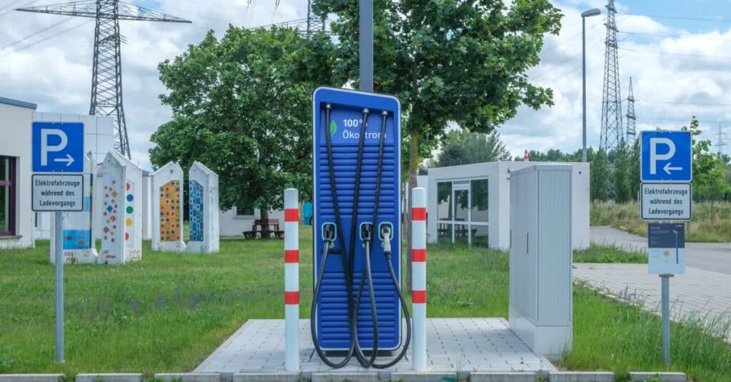 Chine : un fabricant de véhicules électriques innove avec des stations de batteries interchangeables 7 découvrez tout sur les véhicules électriques : avantages, modèles populaires, autonomie et impact environnemental. adoptez une conduite écologique et innovante dès aujourd'hui.