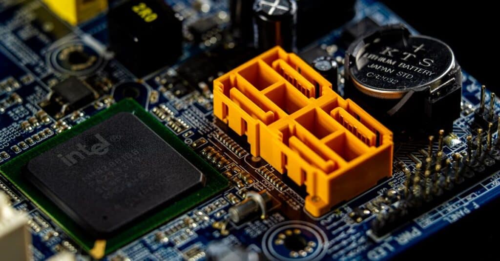 Comprendre les logiciels embarqués : enjeux et perspectives 4 découvrez les solutions de logiciel embarqué pour optimiser les performances de vos systèmes électroniques et garantir une intégration parfaite dans vos appareils connectés.