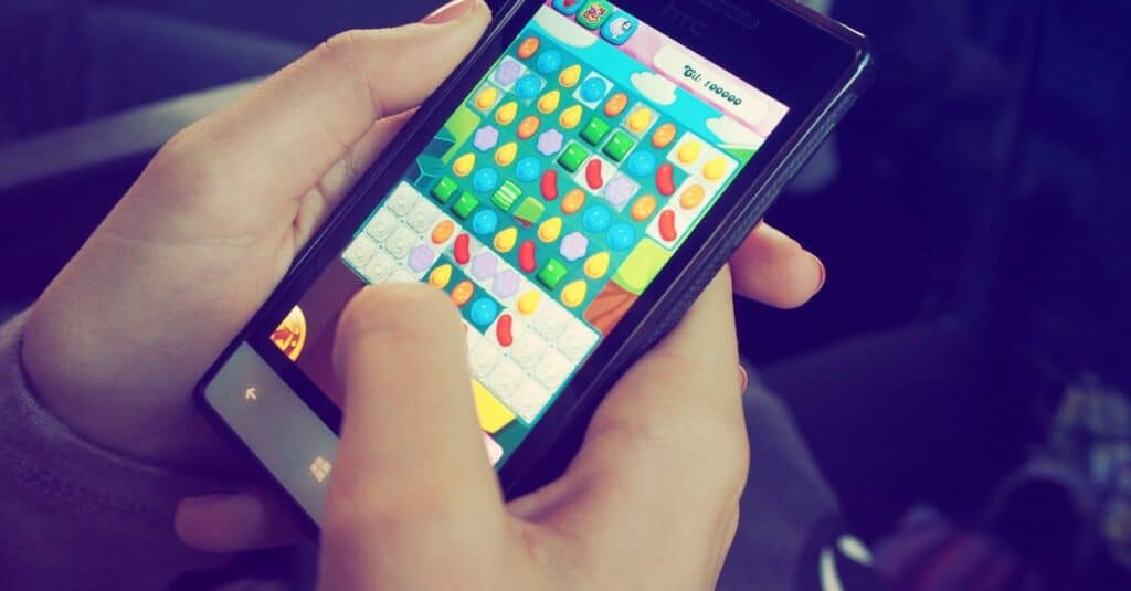 cinq applications et jeux mobiles indispensables à télécharger sur votre smartphone 10 découvrez les applications et jeux mobiles essentiels pour optimiser votre expérience smartphone. des incontournables pour le divertissement, la productivité et plus encore.
