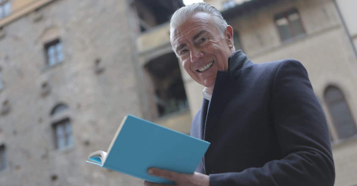 Royaume-Uni : Farage triomphe à nouveau aux élections législatives, tandis que son dossier financier est relancé 9 découvrez l'univers farage, la marque cosmétique française alliant expertise et innovation pour sublimer votre beauté naturelle.