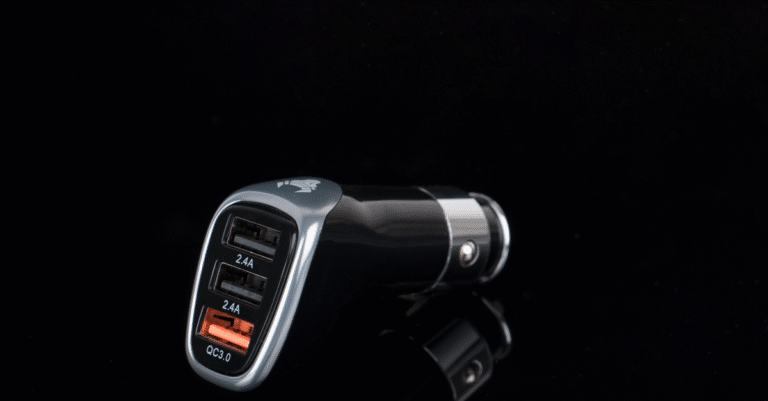 byd atteint un exploit : recharger une voiture électrique en seulement 5 minutes
