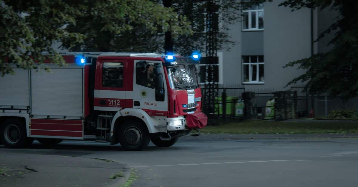 Vision 4rescue : un véhicule innovant révolutionnant l'équipement des pompiers 5 découvrez notre gamme de véhicules de lutte contre l'incendie, conçus pour intervenir rapidement et efficacement afin de protéger vies et biens.
