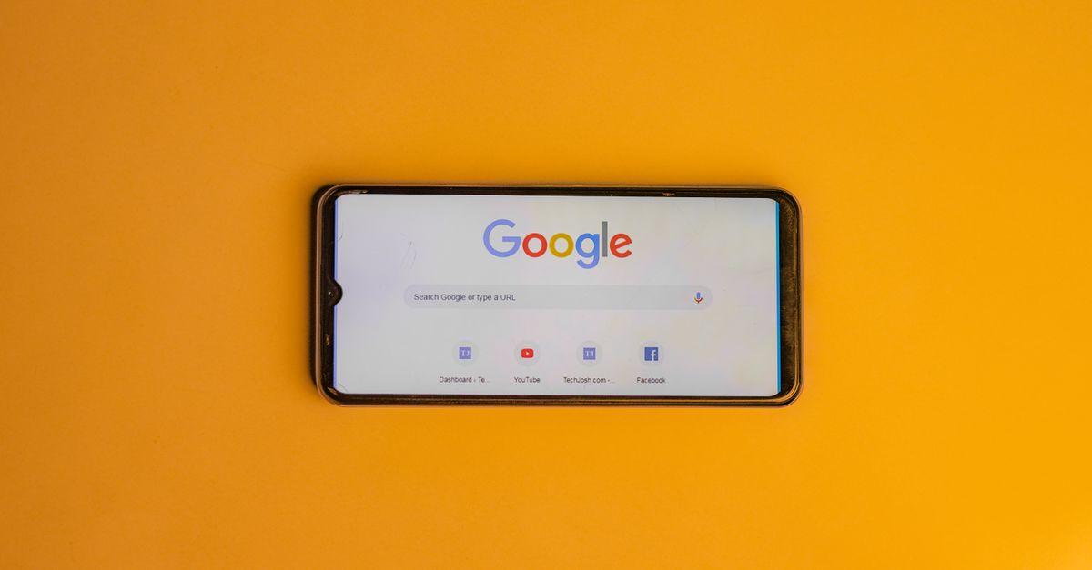 Google Traduction améliore son application mobile avec une nouvelle fonctionnalité pratique 1 google translate est un service gratuit de traduction en ligne permettant de traduire instantanément des textes, des pages web et des documents dans plus de 100 langues.
