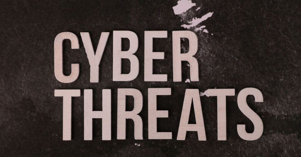 les menaces informatiques se tournent vers le matériel 3 découvrez les menaces matérielles (hardware threats) : vulnérabilités, risques et solutions pour protéger vos systèmes informatiques contre les attaques physiques et électroniques.