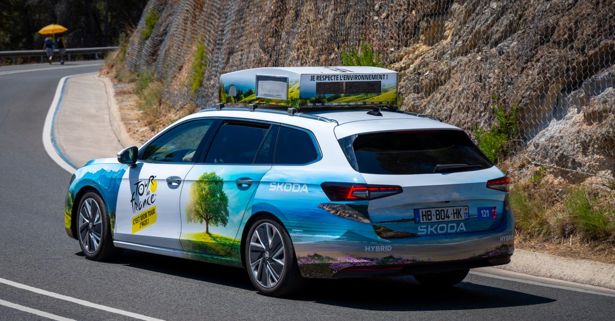 La voiture à hydrogène : une nécessité à reconsidérer ? 10 découvrez tout sur les voitures à hydrogène : fonctionnement, avantages écologiques, autonomie et innovations technologiques.
