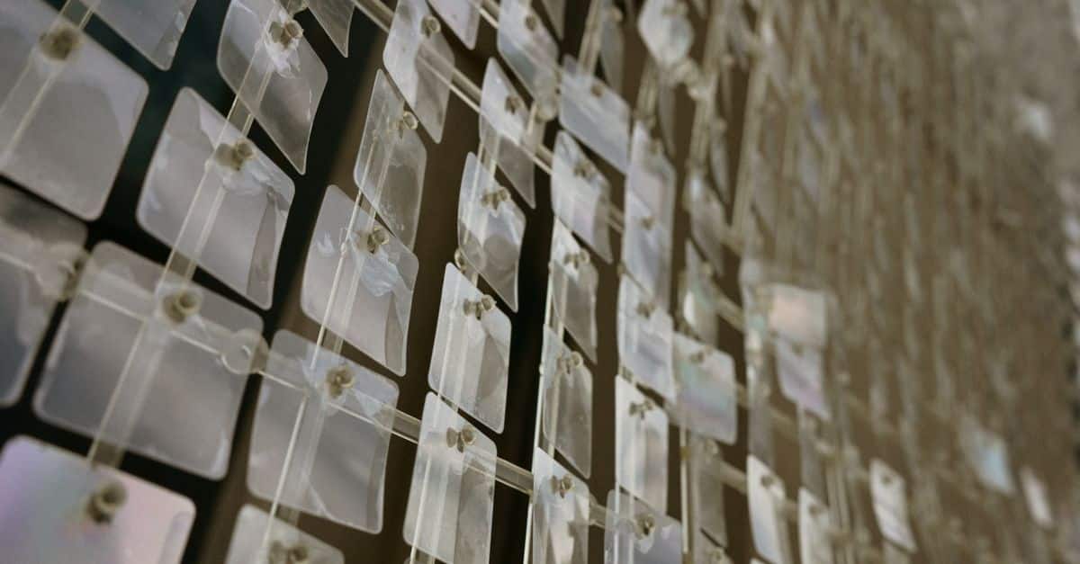Une intelligence artificielle crée un matériau innovant alliant la résistance du métal à la légèreté du plastique 10 découvrez notre matériau innovant offrant des performances exceptionnelles et une durabilité accrue pour répondre aux besoins modernes.