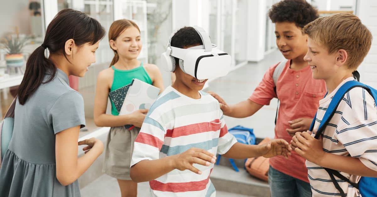 Un collège innovant qui multiplie les initiatives : Erasmus +, label de développement durable et web radio 1 découvrez notre école innovante où l'apprentissage moderne rencontre la créativité, offrant un environnement unique pour développer les talents de demain.