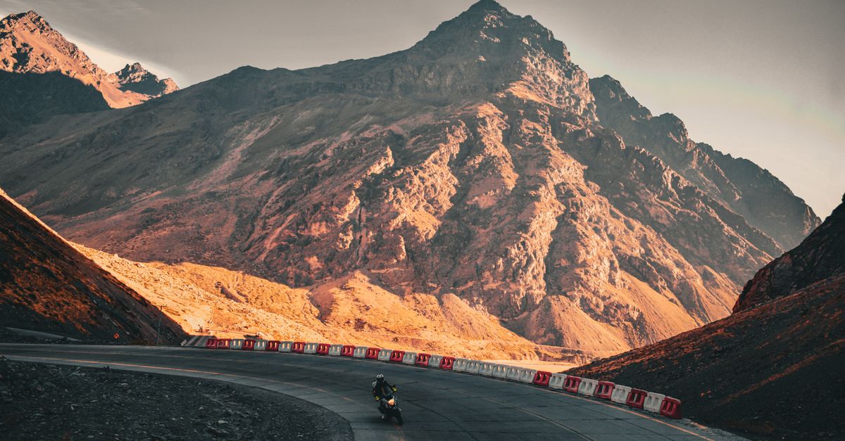 Autoroutes du Maroc dévoile une application mobile pour optimiser la gestion du Pass Jawaz 1 jawaz pass est votre solution facile et rapide pour obtenir un pass de voyage sécurisé et pratique, simplifiant tous vos déplacements.