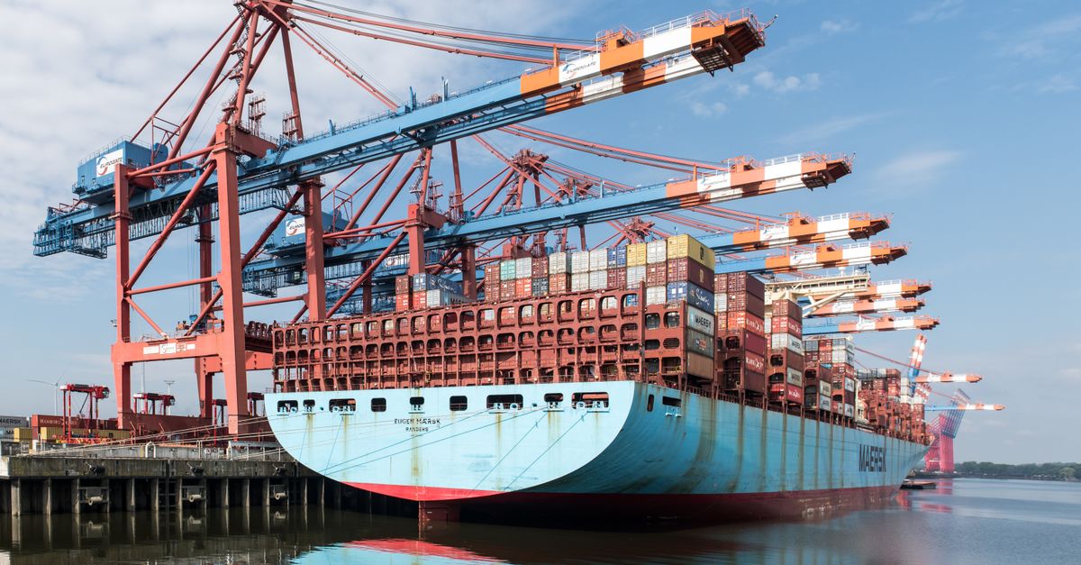 Maersk dépasse largement les attentes au deuxième trimestre et révise ses perspectives à la hausse 3 découvrez les résultats financiers récents de maersk, analyse des revenus, bénéfices et perspectives du leader mondial du transport maritime.