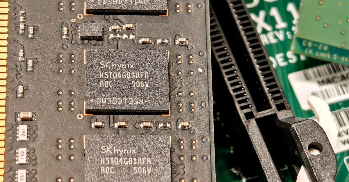 Apple explore l'intégration des puces mémoire CXMT chinoises dans ses iPhones et MacBooks, révèle le WSJ 10 découvrez notre sélection de puces mémoire haute performance, idéales pour améliorer la vitesse et la capacité de stockage de vos appareils électroniques.