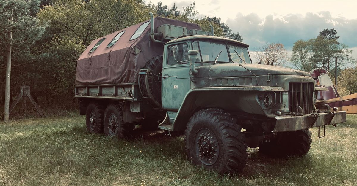 Le navire transportant des équipements militaires pour Israël, immobilisé à Marseille depuis mercredi, a quitté le port... du matériel militaire absent. 10 expédition sécurisée et efficace d'équipements militaires, garantissant la conformité aux réglementations internationales et la protection maximale des cargaisons sensibles.