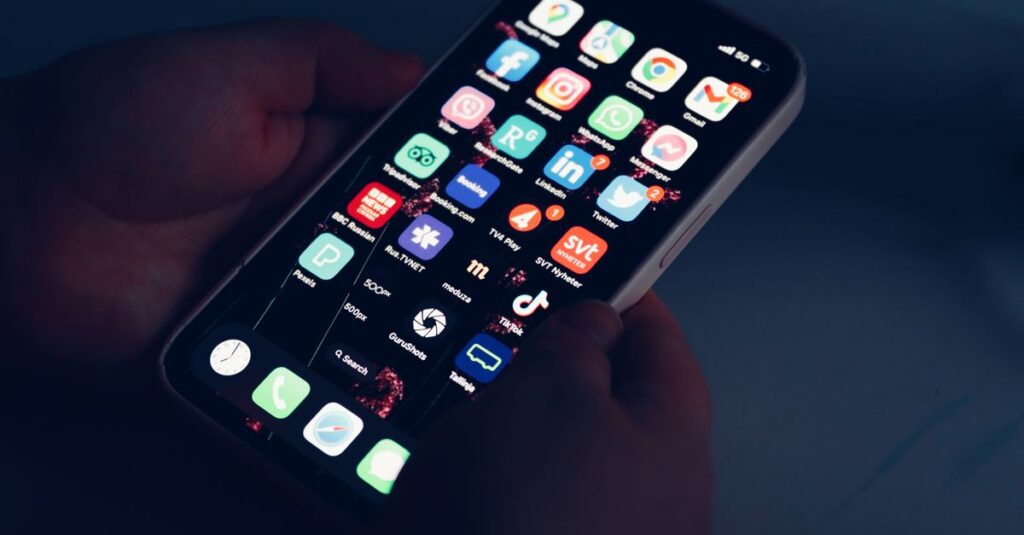 Les dangers cachés des applications mobiles des grandes enseignes pour les consommateurs 10 découvrez les principaux risques liés aux applications mobiles, incluant la sécurité des données, la protection de la vie privée et les vulnérabilités potentielles, pour mieux sécuriser votre utilisation.