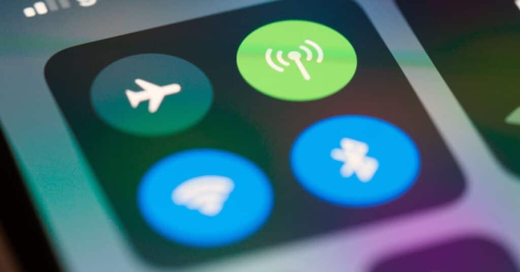 Cdiscount Mobile frappe fort : 300 Go de données mobiles pour les gros consommateurs à prix choc ! 5 découvrez tout sur les données mobiles : astuces, conseils et informations essentielles pour optimiser votre connexion internet sur smartphone.